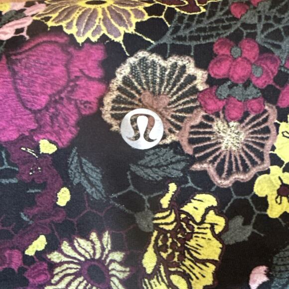 Lululemon Wunder Under Crop Fleurolace High Rise Size 8 - Picture 7 of 7
